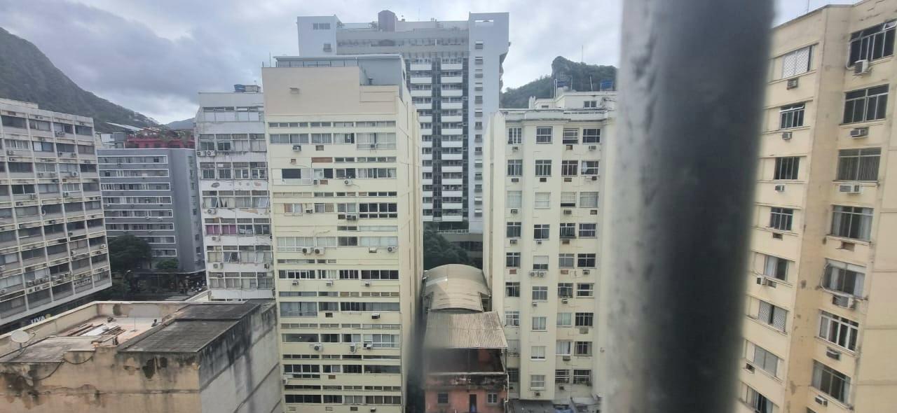 Apartamento à venda com 1 quarto, 45m² - Foto 1