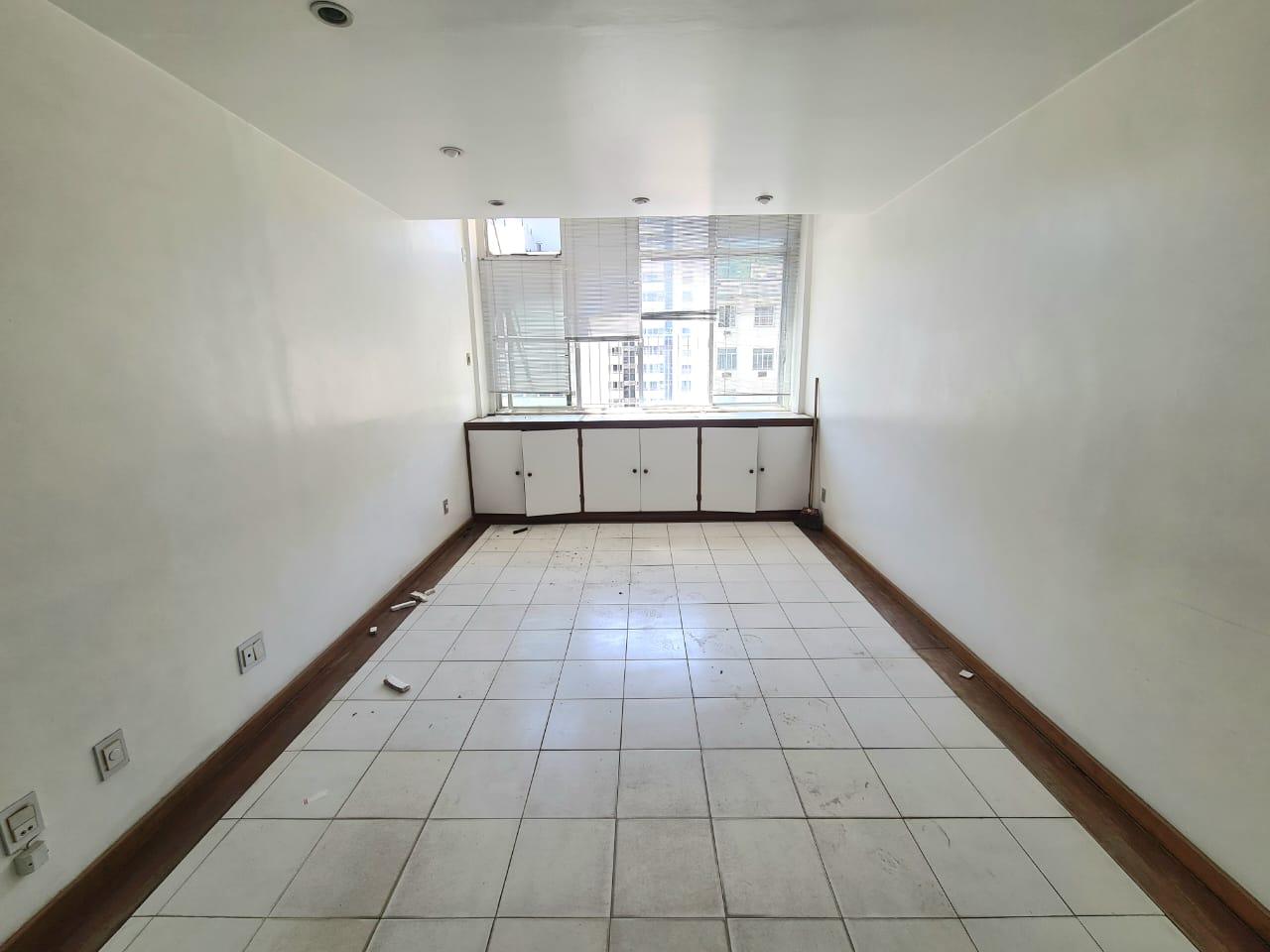Apartamento à venda com 1 quarto, 45m² - Foto 11