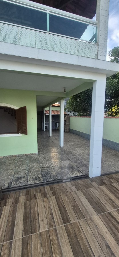 Casa à venda com 5 quartos, 320m² - Foto 2