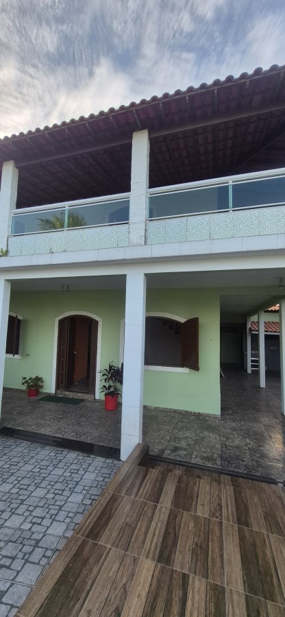 Casa à venda com 5 quartos, 320m² - Foto 1